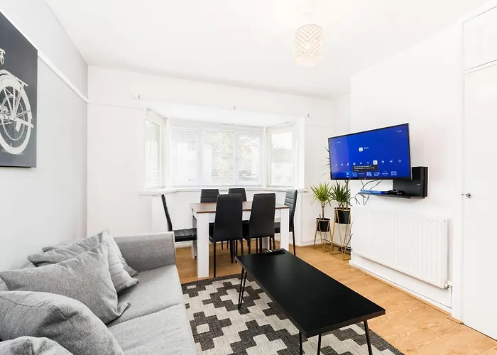 Greenvale House - Wifi, Ps4, Free Parking