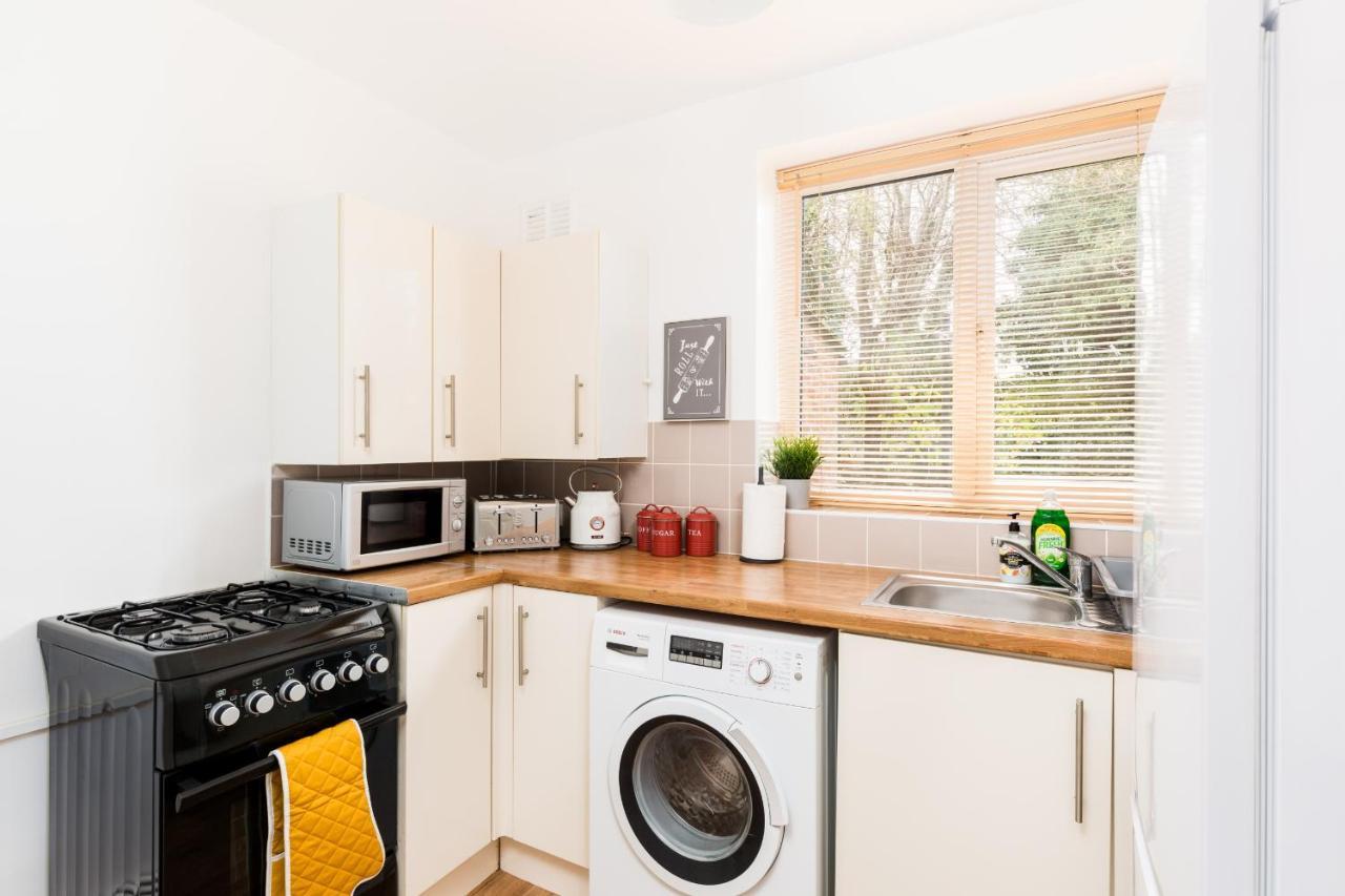 Greenvale House - Wifi, Ps4, Free Parking Holiday home